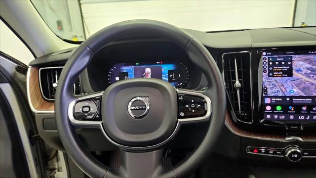 2023 Volvo XC60 B5 Plus Dark Theme