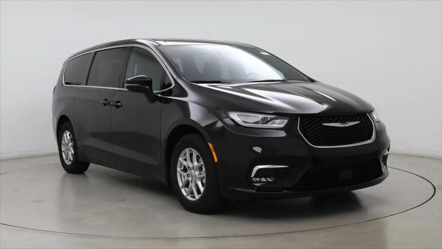 2025 Chrysler Pacifica Select for sale in Hoover, AL