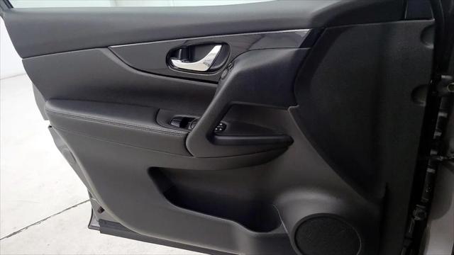 2022 Nissan Rogue Sport SL AWD Xtronic CVT