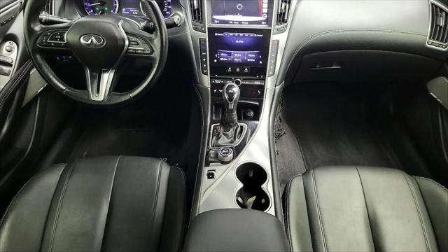 2017 INFINITI Q60 2.0t Premium