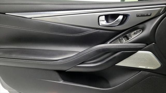 2017 INFINITI Q60 2.0t Premium