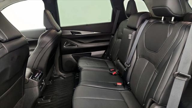 2023 INFINITI QX60 LUXE AWD