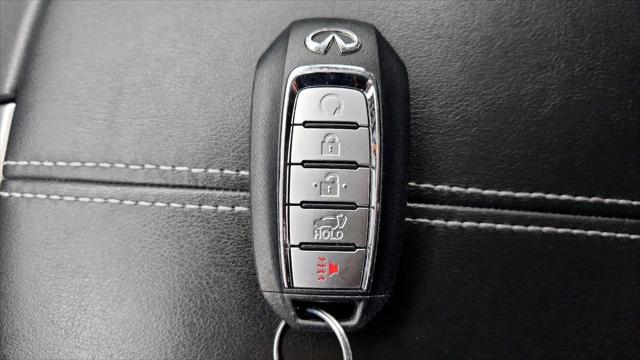 2023 INFINITI QX60 LUXE AWD