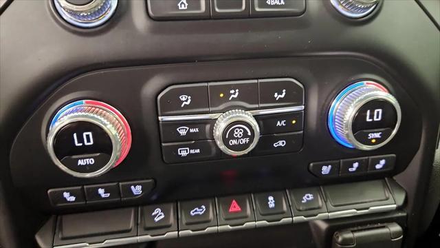 2022 GMC Sierra 1500 Limited 4WD Crew Cab Short Box AT4
