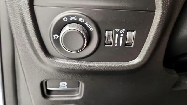 2025 Jeep Grand Cherokee Altitude X 4x2
