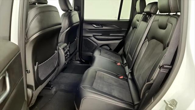 2025 Jeep Grand Cherokee Altitude X 4x2