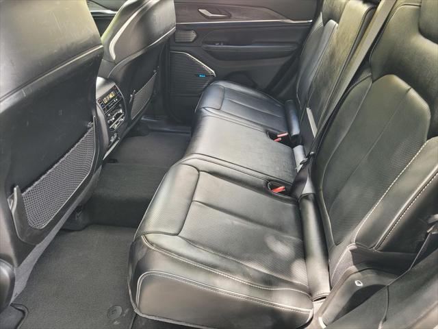 2022 Jeep Grand Cherokee Overland 4x4