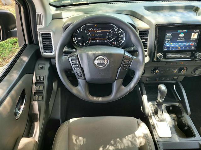 2022 Nissan Frontier Crew Cab SV 4x4