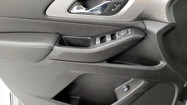 2023 Chevrolet Traverse FWD LT Cloth