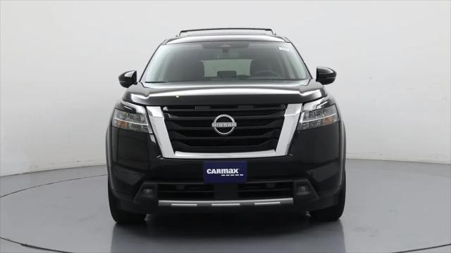 2023 Nissan Pathfinder SL 4WD