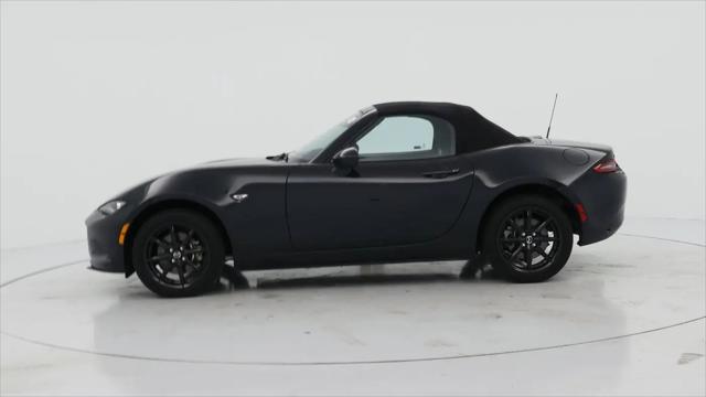 2025 Mazda MX-5 Sport