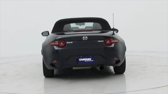 2025 Mazda MX-5 Sport