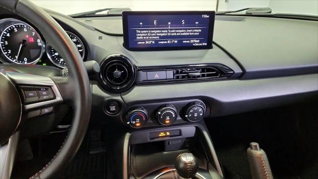 2025 Mazda MX-5 Sport