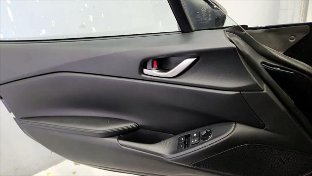 2025 Mazda MX-5 Sport