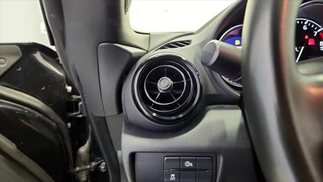 2025 Mazda MX-5 Sport