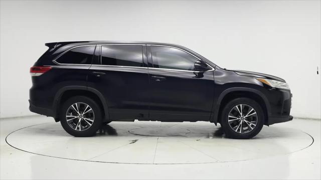 2018 Toyota Highlander LE