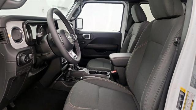 2025 Jeep Wrangler 4-Door Sahara 4x4