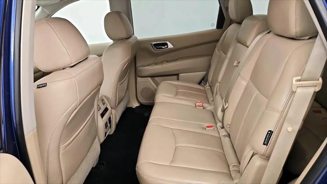 2018 Nissan Pathfinder SL