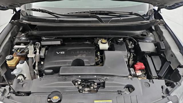 2018 Nissan Pathfinder SL