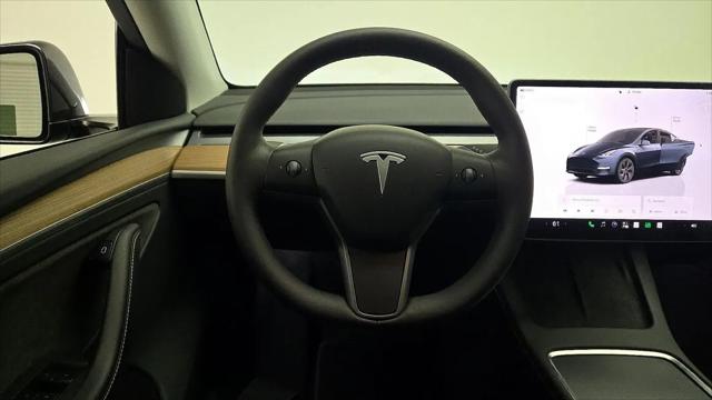 2025 Tesla Model Y Long Range Dual Motor Rear-Wheel Drive