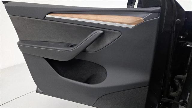 2025 Tesla Model Y Long Range Dual Motor Rear-Wheel Drive
