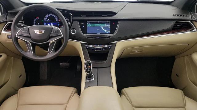 2018 Cadillac XT5 Premium Luxury