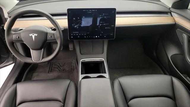 2022 Tesla Model 3 Rear-Wheel Drive