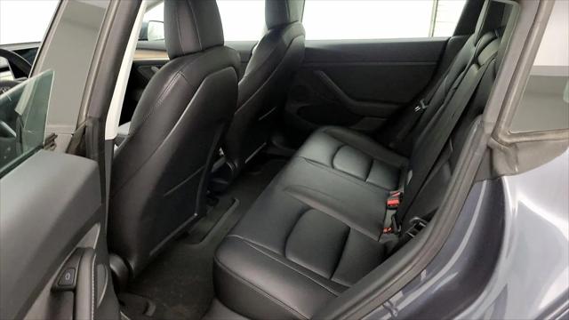 2022 Tesla Model 3 Rear-Wheel Drive