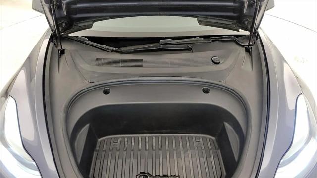 2022 Tesla Model 3 Rear-Wheel Drive