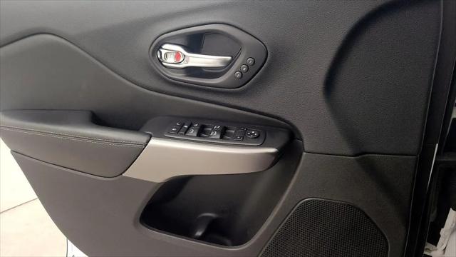 2019 Jeep Cherokee Limited FWD