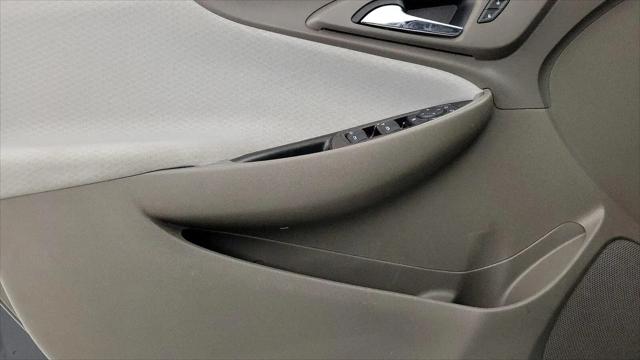 2022 Chevrolet Malibu FWD 1FL