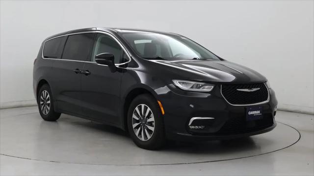 2023 Chrysler Pacifica Hybrid Touring L for sale in Virginia Beach, VA