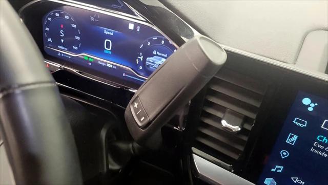 2023 Chevrolet Silverado 1500 4WD Crew Cab Short Bed LT with 2FL