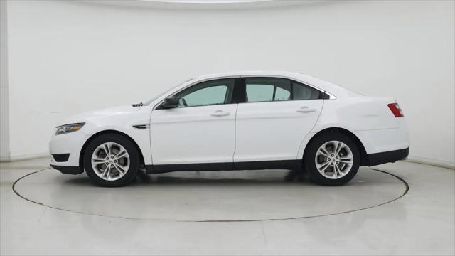 2016 Ford Taurus SE