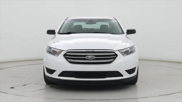2016 Ford Taurus SE