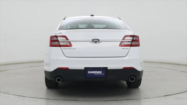 2016 Ford Taurus SE
