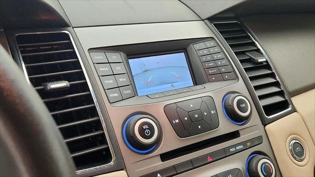 2016 Ford Taurus SE