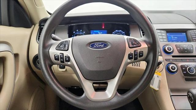 2016 Ford Taurus SE