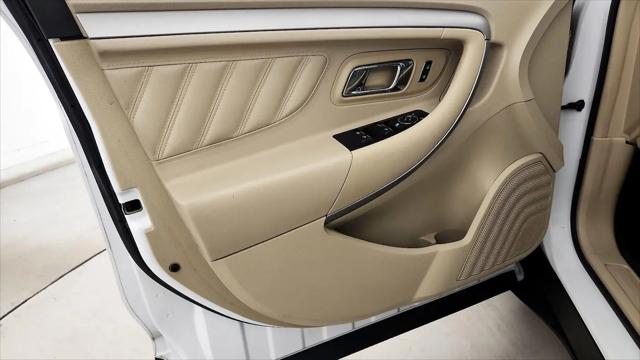 2016 Ford Taurus SE