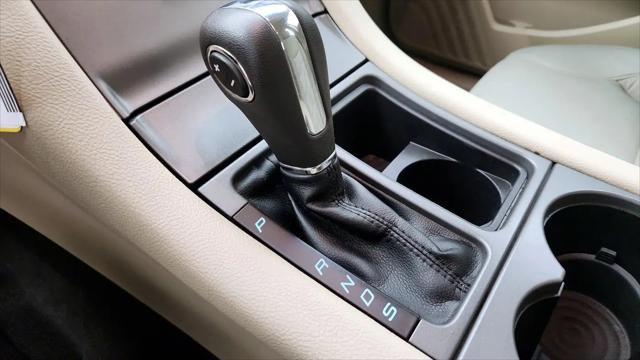2016 Ford Taurus SE