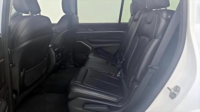2023 Jeep Grand Cherokee L Limited 4x2