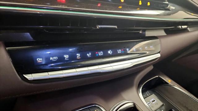 2023 Cadillac Escalade 4WD Sport Platinum
