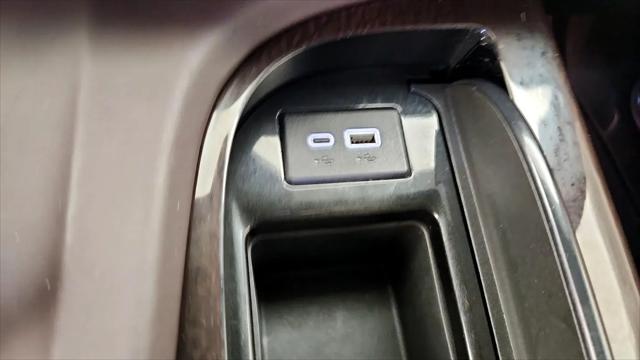 2023 Cadillac Escalade 4WD Sport Platinum