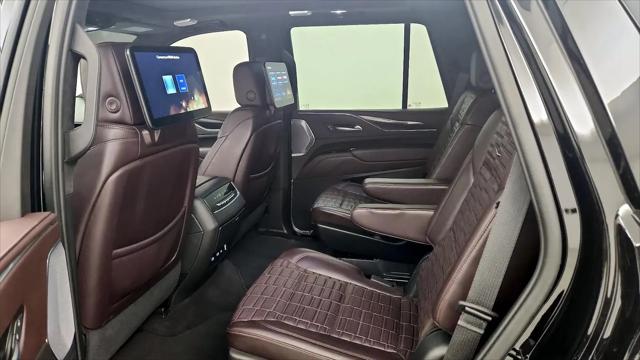 2023 Cadillac Escalade 4WD Sport Platinum