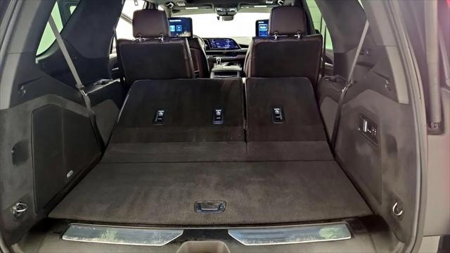 2023 Cadillac Escalade 4WD Sport Platinum