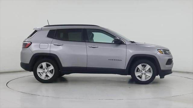 2022 Jeep Compass Latitude FWD