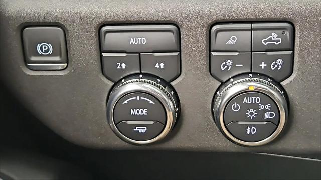 2024 GMC Sierra 1500 4WD Crew Cab Short Box SLT