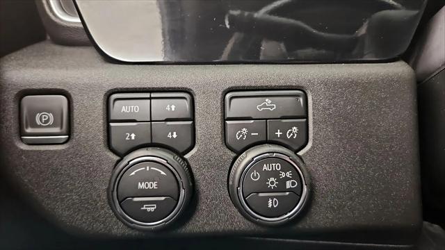 2023 Chevrolet Silverado 1500 4WD Crew Cab Short Bed RST