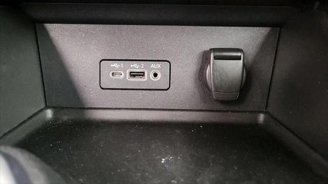 2022 Nissan Sentra SV Xtronic CVT