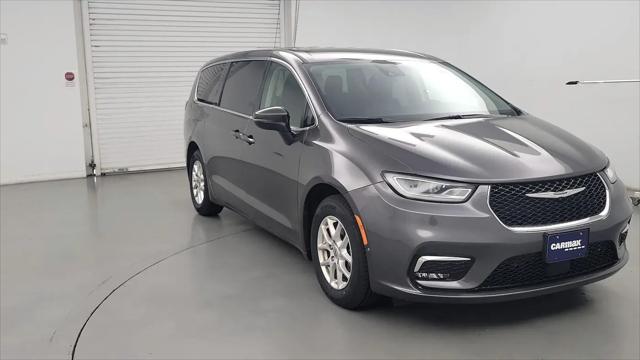 2023 Chrysler Pacifica Touring L for sale in Jacksonville, NC